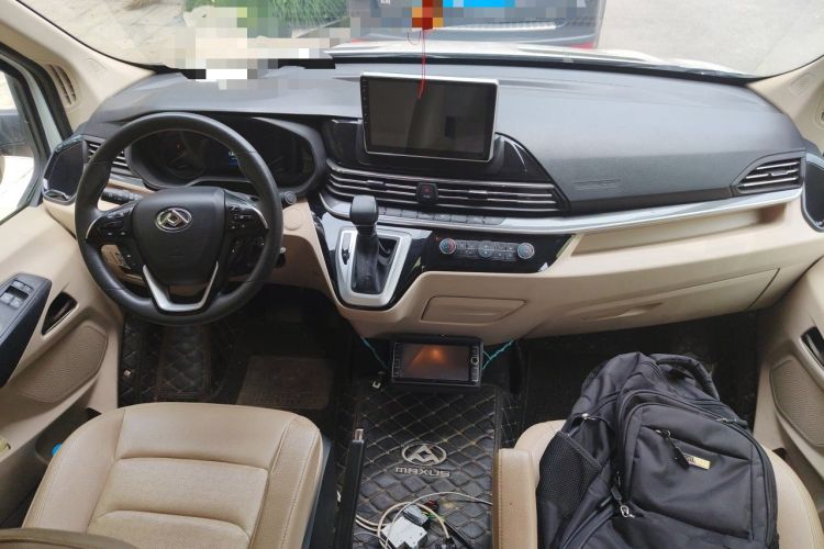 Used SAIC MAXUS Xintu V90 2019 2.0T Automatic ZhiDa Rear-Drive Dual-Tire Extended Wheelbase High-Roof 9-Seater Center Console