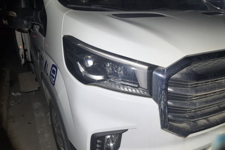 Used SAIC MAXUS Xintu V90 2019 2.0T Automatic Zhi Du Xing Rear-Drive Single Tire Long Wheelbase High-Roof 7-Seater Exterior 6