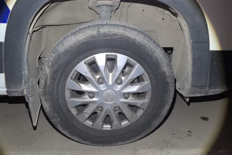 Used SAIC MAXUS Xintu V90 2019 2.0T Automatic Zhi Du Xing Rear-Drive Single Tire Long Wheelbase High-Roof 7-Seater Exterior 7