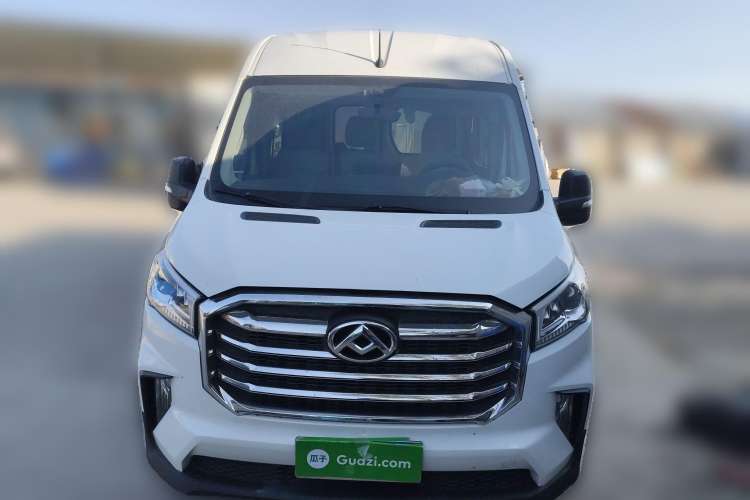 Used SAIC MAXUS Xintu V90 2019 2.0T Manual ZhiDuXing Rear-Drive Single-Tire Extended-Height Roof 7-Seater Front