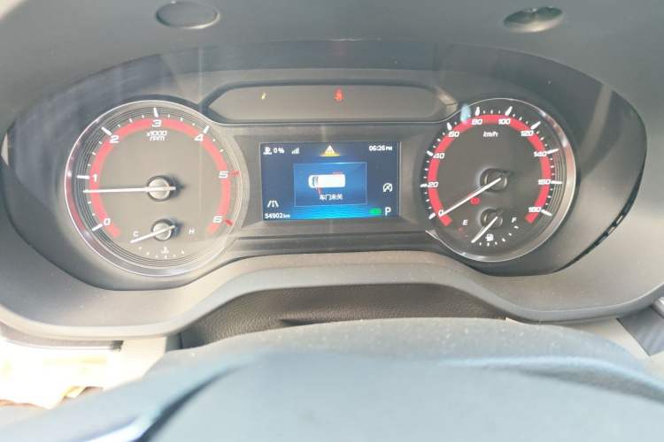 Used SAIC MAXUS Xintu V90 2019 2.0T Automatic Zhi Duoxing Rear-Drive Single Tire Extended Wheelbase Ultra-High Roof 7-Seater Instrument Cluster