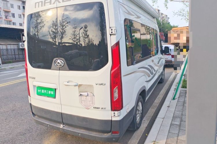 Used SAIC MAXUS Xintu V90 2019 2.0T Automatic Zhi Duoxing Rear-Drive Single Tire Extended Wheelbase Ultra-High Roof 7-Seater Rear Right 45 Deg