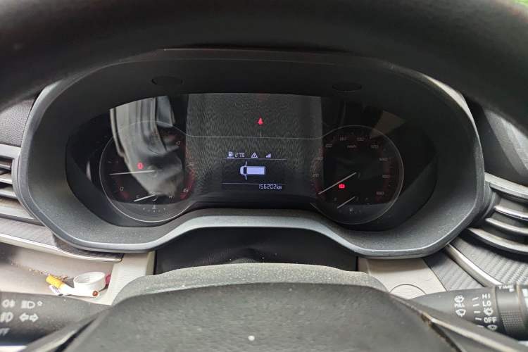 Used SAIC MAXUS Xintu V90 2020 2.0T Manual - Yunjie Version Front-Wheel Drive Rear Single Tire Long Wheelbase High-Roof 7-Seater Instrument Cluster