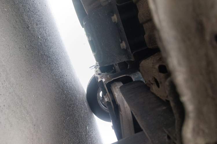 Used SAIC MAXUS Xintu V90  Chassis Front Right