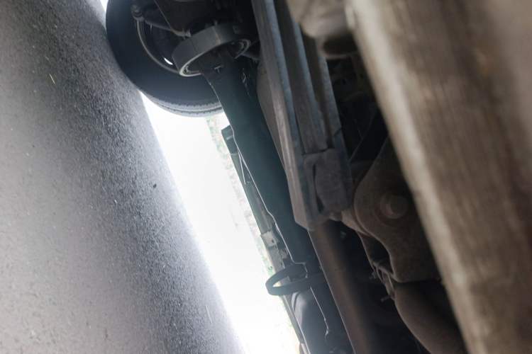 Used SAIC MAXUS Xintu V90  Chassis Rear Right