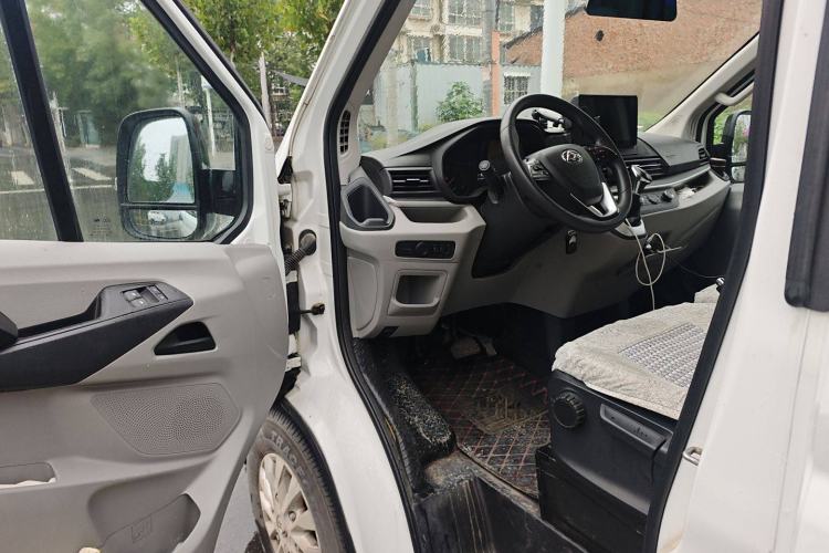 Used SAIC MAXUS Xintu V90 2020 2.0T AMT Yunjie Edition Front-Wheel Drive Rear Single Tire Short Wheelbase Mid-Height 6-Seater Driver Seat