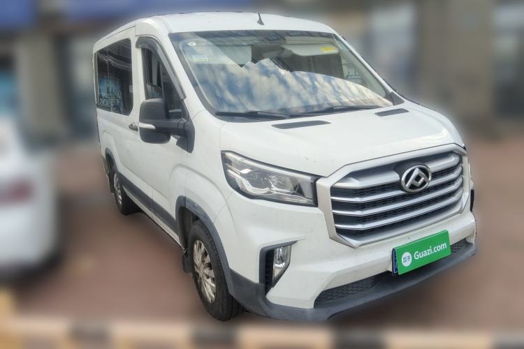 Used SAIC MAXUS Xintu V90 2020 2.0T Manual Yunjie Version Front-Wheel Drive with Single Rear Tire Short Wheelbase Mid-Height Design 6-Seater Front Right 45 Deg