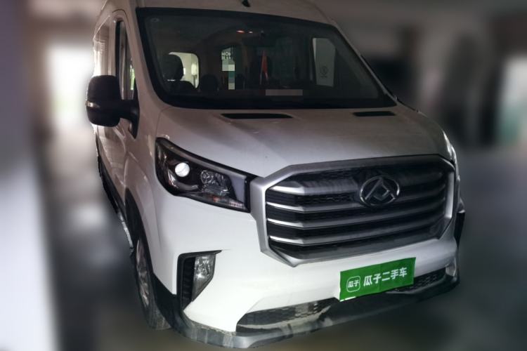 Used SAIC MAXUS Xintu V90 2020 2.0T AMT Yunjie Edition Front-Wheel Drive Rear Single Tire Short Wheelbase High Roof 6-Seater Front Right 45 Deg