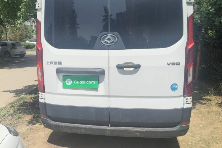 Used SAIC MAXUS Xintu V90 2020 2.0T Manual - Yunjie Version Front-Wheel Drive Rear Single Tire Long Wheelbase High-Roof 7-Seater Rear