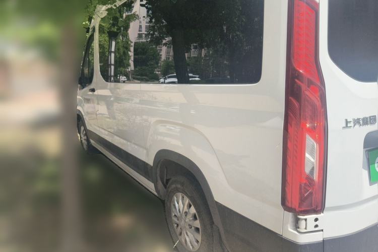 Used SAIC MAXUS Xintu V90 2020 2.0T Manual - Yunjie Version Front-Wheel Drive Rear Single Tire Long Wheelbase High-Roof 7-Seater Rear Left 45 Deg
