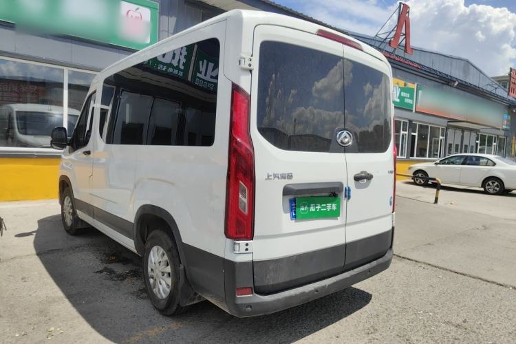 Used SAIC MAXUS Xintu V90 2020 2.0T Manual Yunjie Version Front-Wheel Drive with Single Rear Tire Short Wheelbase Mid-Height Design 6-Seater Rear Left 45 Deg