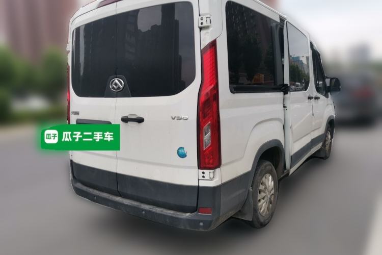 Used SAIC MAXUS Xintu V90 2020 2.0T Manual Yunjie Version Front-Wheel Drive with Single Rear Tire Short Wheelbase Mid-Height Design 6-Seater Rear Right 45 Deg