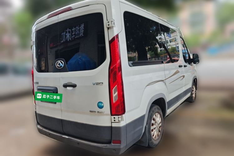 Used SAIC MAXUS Xintu V90 2020 2.0T AMT Yunjie Edition Front-Wheel Drive Rear Single Tire Short Wheelbase Mid-Height 6-Seater Rear Right 45 Deg