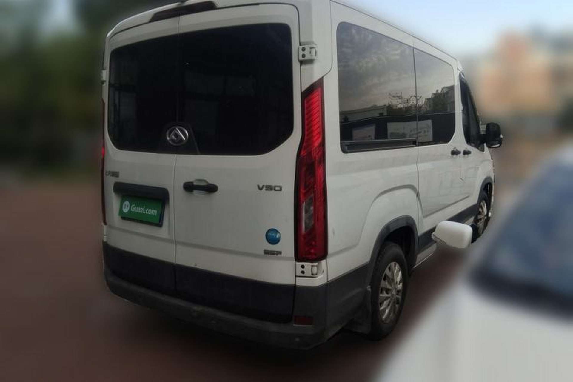 Used SAIC MAXUS Xintu V90 2020 2.0T Manual Yunjie Version Front-Wheel Drive with Single Rear Tire Short Wheelbase Mid-Height Design 6-Seater Rear Right 45 Deg