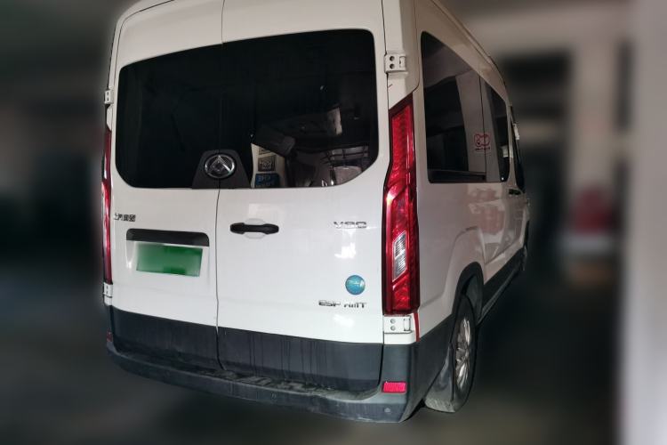 Used SAIC MAXUS Xintu V90 2020 2.0T AMT Yunjie Edition Front-Wheel Drive Rear Single Tire Short Wheelbase High Roof 6-Seater Rear Right 45 Deg