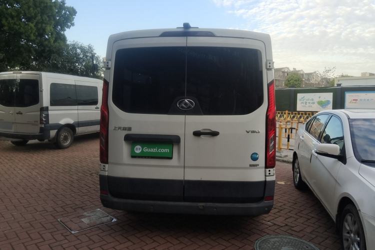 Used SAIC MAXUS Xintu V90 2020 2.0T Manual Yunjie Version Front-Wheel Drive with Single Rear Tire Short Wheelbase Mid-Height Design 6-Seater Rear