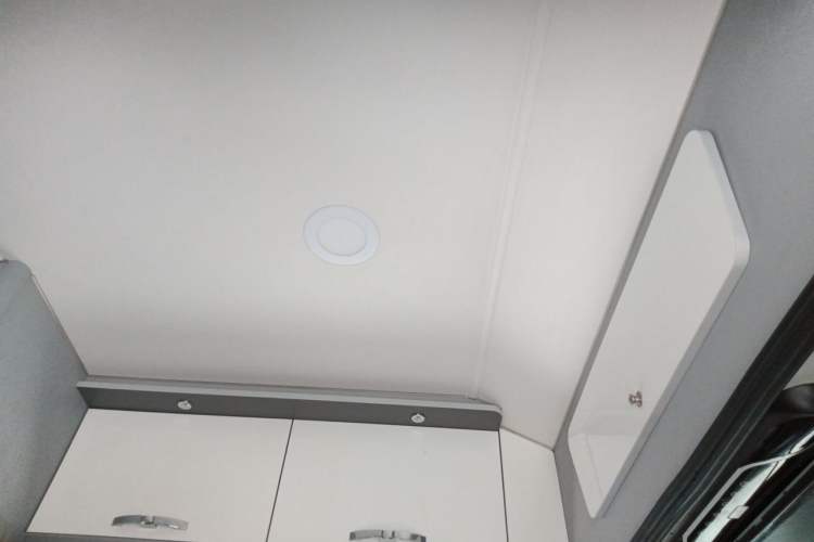 Used SAIC MAXUS Xintu V90  Headliner