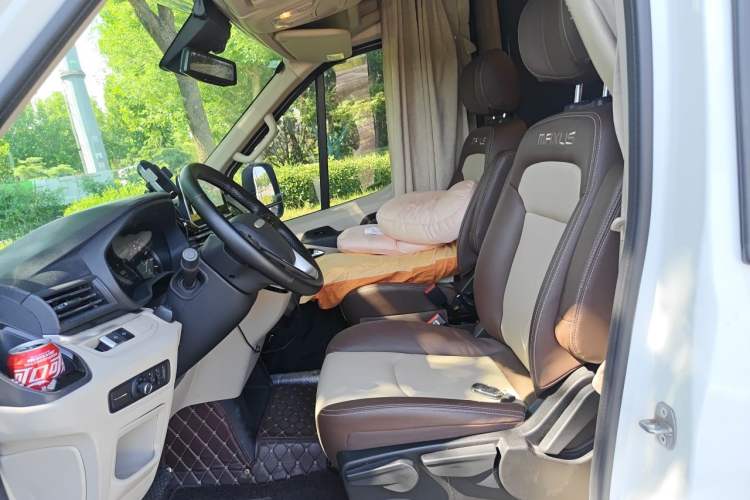 Used SAIC MAXUS Xintu V90  Left Front Seat