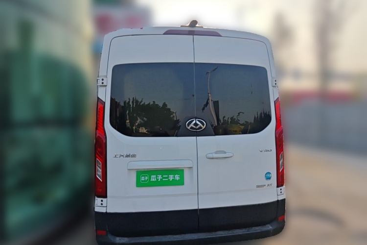Used SAIC MAXUS Xintu V90 2021 2.0T Automatic Zhiyun King Rear-Drive Single-Tire Extended-Wheelbase High-Roof 7-Seater Rear