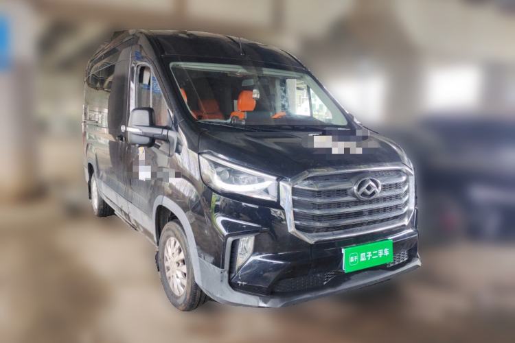 Used SAIC MAXUS Xintu V90 2022 2.0T Automatic Zhiyun King Rear-Drive Long Wheelbase High-Roof Design with Single Rear Tire—6/7 Seater Front Right 45 Deg
