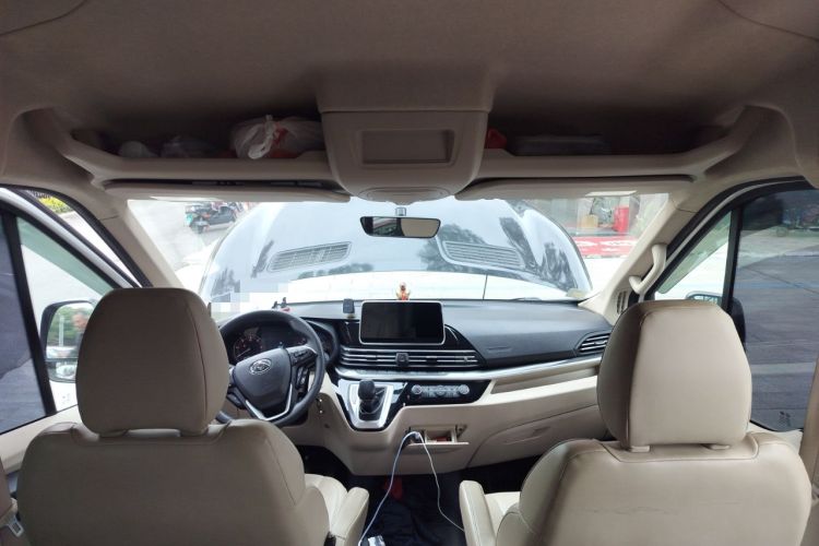 Used SAIC MAXUS Xintu V90 2022 2.0T Automatic ZhiDa Rear-Drive Long Wheelbase High-Roof Design with Single Rear Tire 9-Seater Headliner