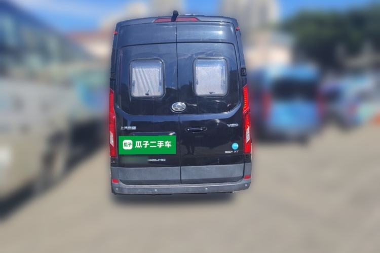Used SAIC MAXUS Xintu V90 2022 2.0T Automatic VAN Rear-Drive Extended Wheelbase Ultra-High Roof with Dual Rear Tires 3-Seater Rear