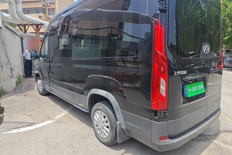 Used SAIC MAXUS Xintu V90 2022 2.0T Manual ZhiDa Commercial Version Rear-Drive Extended Wheelbase High-Roof Design with Dual Rear Tires 9-Seater Rear Left 45 Deg