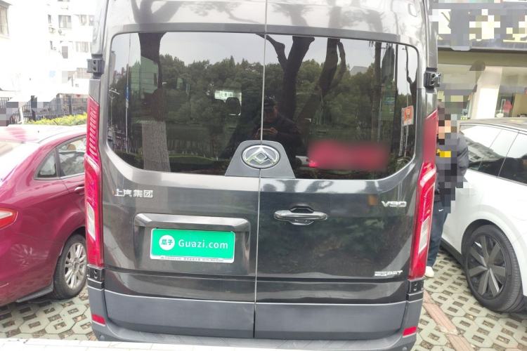 Used SAIC MAXUS Xintu V90 2022 2.0T Automatic ZhiDa Rear-Drive Long Wheelbase High-Roof Design with Single Rear Tire 9-Seater Rear