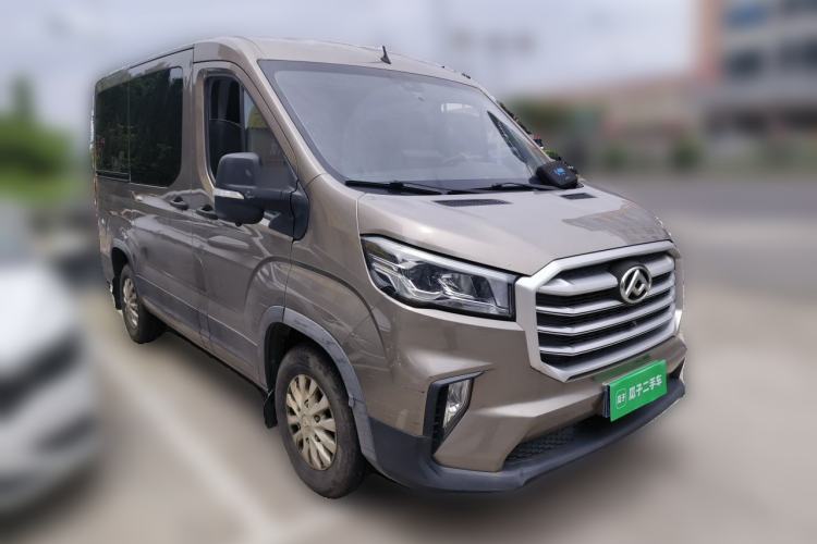 Used SAIC MAXUS Xintu V90 2022 2.0T AMT Yunjie Front-Wheel-Drive Short Wheelbase Mid-Roof Design with Single Rear Tire and 6 Seats Front Right 45 Deg