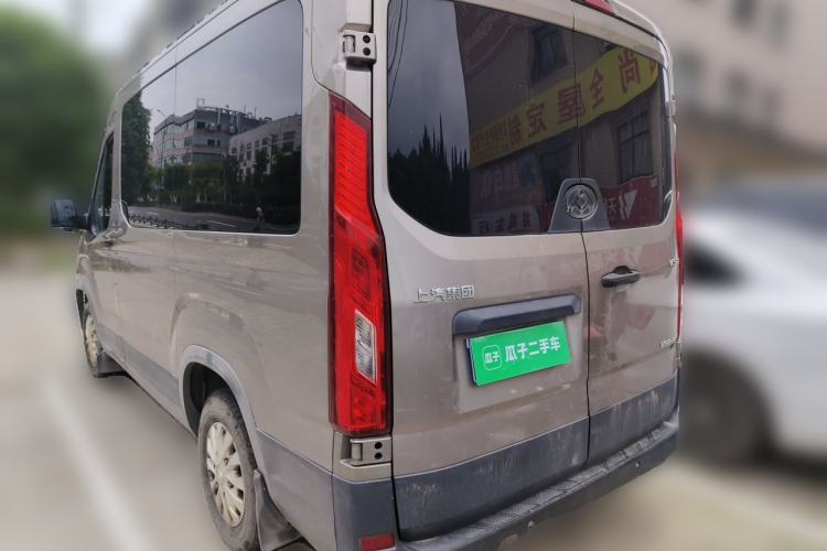 Used SAIC MAXUS Xintu V90 2022 2.0T AMT Yunjie Front-Wheel-Drive Short Wheelbase Mid-Roof Design with Single Rear Tire and 6 Seats Rear Left 45 Deg