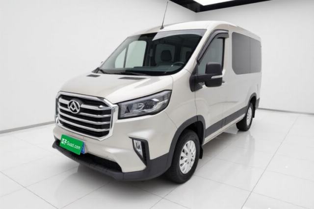 Used SAIC MAXUS Xintu V90 2022 2.0T Manual Zhiyun King Rear-Drive Short Wheelbase Mid-Roof Design with Single Rear Tire and 6 Seats