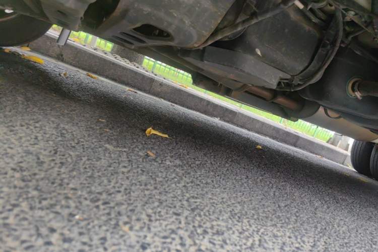 Used SAIC MAXUS Xintu V90  Chassis Front Left