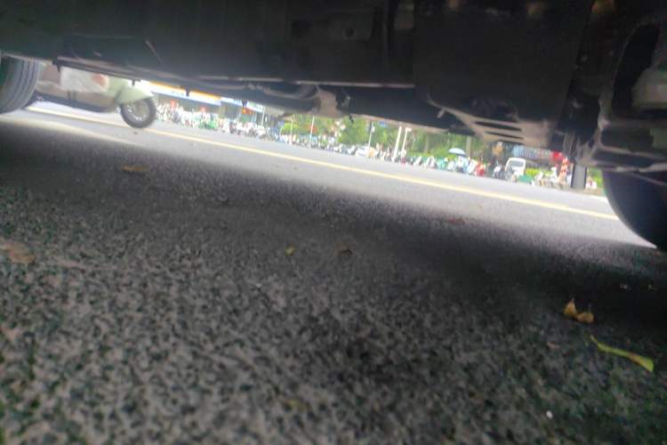 Used SAIC MAXUS Xintu V90  Chassis Front Right