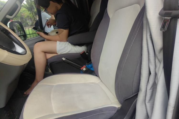 Used SAIC MAXUS Xintu V90  Left Front Seat