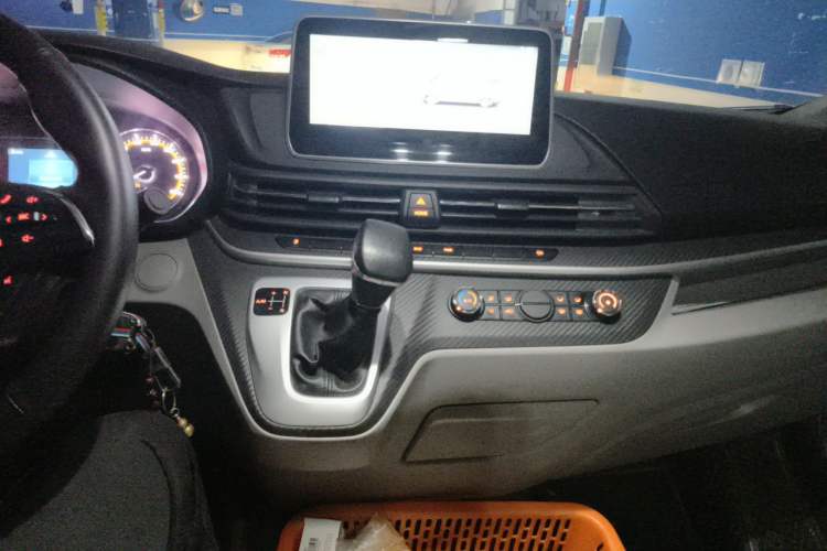 Used SAIC MAXUS Xintu V90  Audio And AC Panel