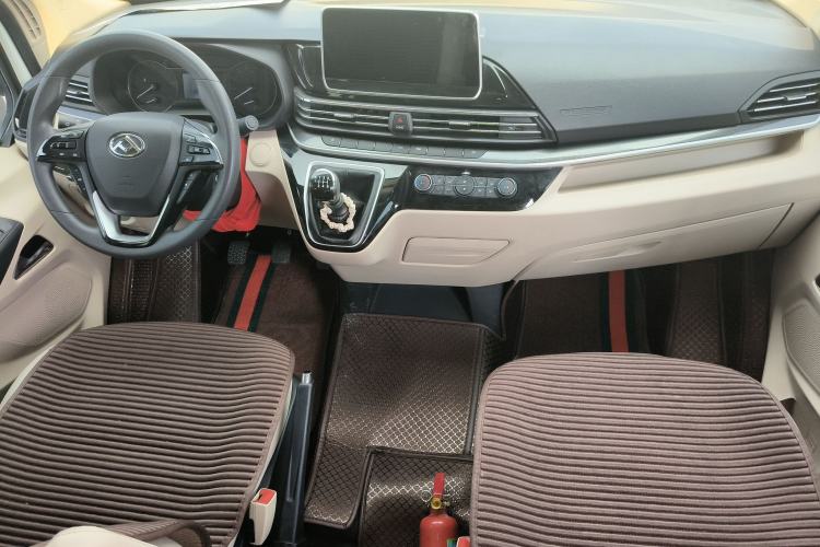 Used SAIC MAXUS Xintu V90 2022 2.0T Manual ZhiDa Rear-Drive Long Wheelbase High-Roof Single-Tire 9-Seater Audio And AC Panel