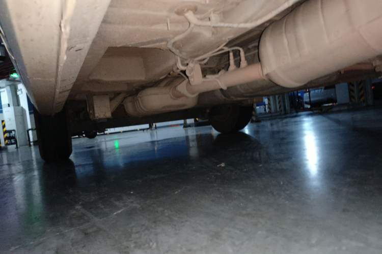 Used SAIC MAXUS Xintu V90  Chassis Front Right