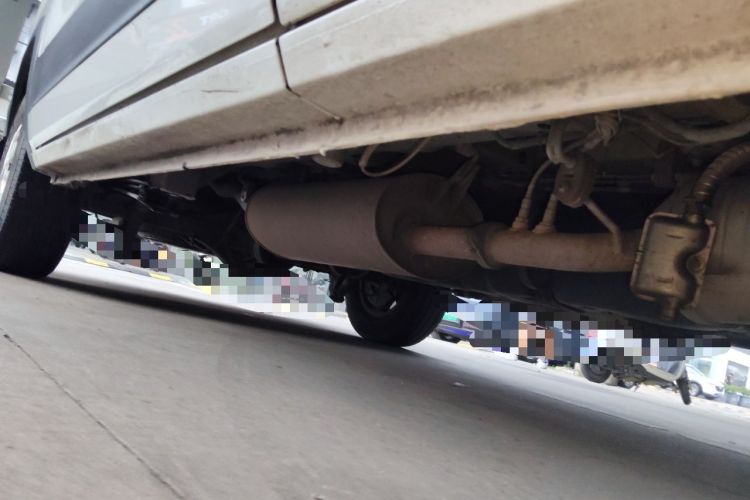 Used SAIC MAXUS Xintu V90 2022 2.0T Automatic Zhiyun King Rear-Drive Long Wheelbase High-Roof Design with Single Rear Tire—6/7 Seater Chassis Front Right