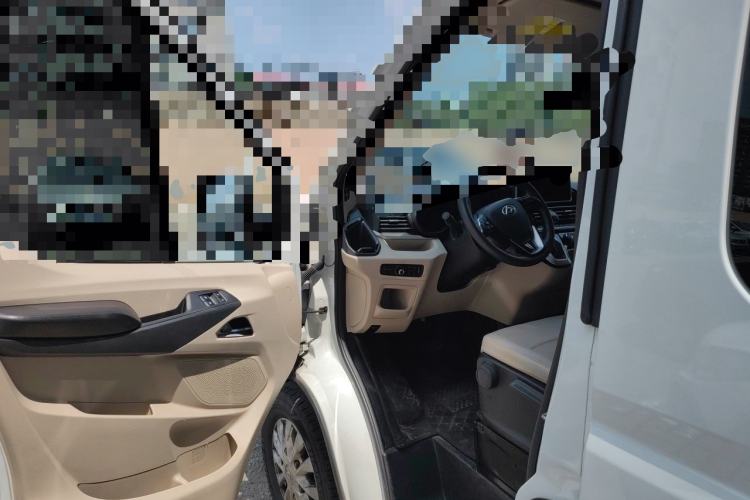 Used SAIC MAXUS Xintu V90 2022 2.0T Automatic ZhiDa Commercial Version Rear-Drive Long Wheelbase High Roof with Single Rear Tire 9-Seater Driver Seat
