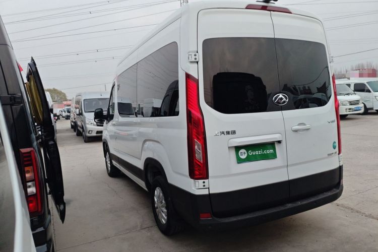Used SAIC MAXUS Xintu V90 2022 2.0T Automatic Zhiyun King Rear-Drive Long Wheelbase High-Roof Design with Single Rear Tire—6/7 Seater Exterior 3