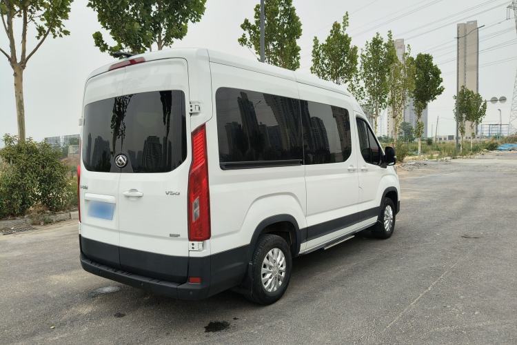 Used SAIC MAXUS Xintu V90 2022 2.0T Manual ZhiDa Rear-Drive Long Wheelbase High-Roof Single-Tire 9-Seater Exterior 4