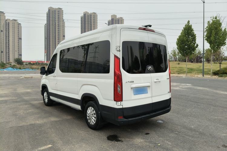 Used SAIC MAXUS Xintu V90 2022 2.0T Manual ZhiDa Rear-Drive Long Wheelbase High-Roof Single-Tire 9-Seater Exterior 5
