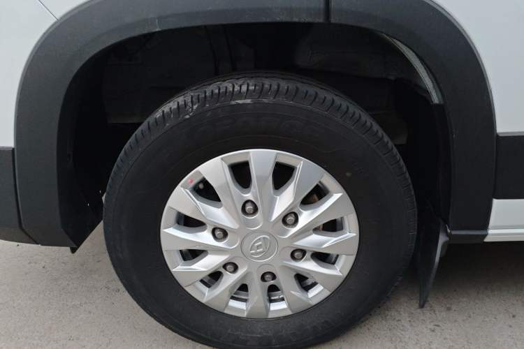 Used SAIC MAXUS Xintu V90 2022 2.0T Automatic Zhiyun King Rear-Drive Long Wheelbase High-Roof Design with Single Rear Tire—6/7 Seater Exterior 7