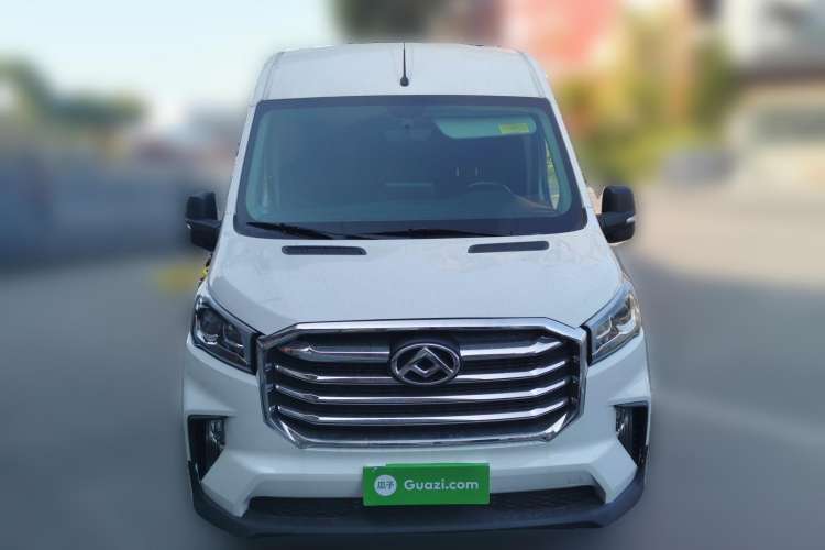 Used SAIC MAXUS Xintu V90 2022 2.0T Automatic Zhiyun King Rear-Drive Long Wheelbase High-Roof Design with Single Rear Tire—6/7 Seater Front