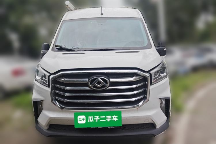 Used SAIC MAXUS Xintu V90 2022 2.0T Automatic Zhiyun King Rear-Drive Long Wheelbase High-Roof Design with Single Rear Tire—6/7 Seater Front