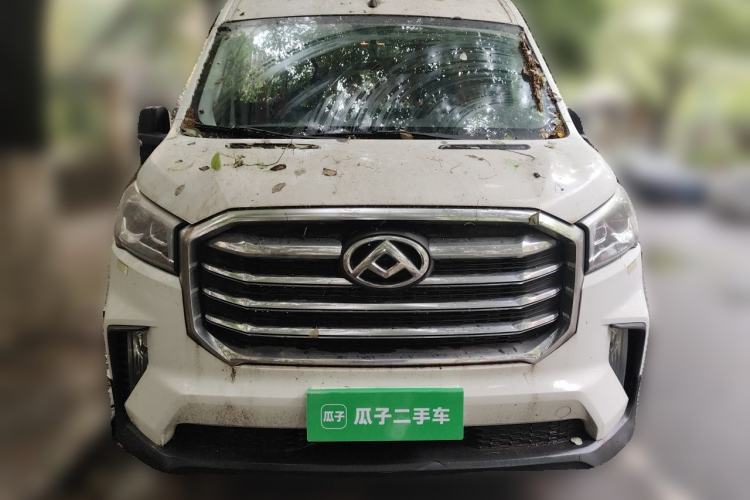Used SAIC MAXUS Xintu V90 2022 2.0T Automatic Zhiyun King Rear-Drive Long Wheelbase High-Roof Design with Single Rear Tire—6/7 Seater Front