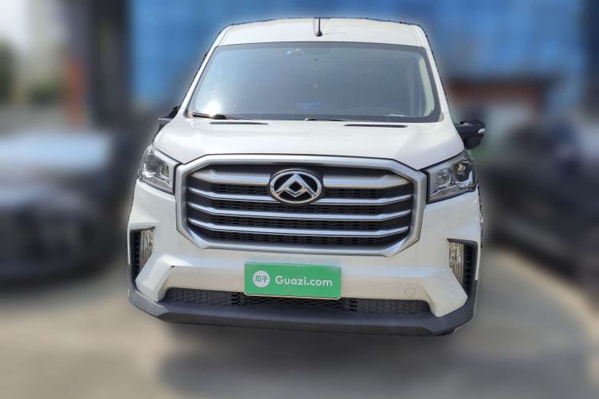 Used SAIC MAXUS Xintu V90 2022 2.0T Manual Zhiyun King Rear-Drive Long Wheelbase High-Roof with Single Rear Tire—6/7 Seats Front