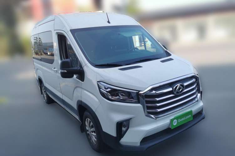 Used SAIC MAXUS Xintu V90 2022 2.0T Automatic Zhiyun King Rear-Drive Long Wheelbase High-Roof Design with Single Rear Tire—6/7 Seater Front Right 45 Deg