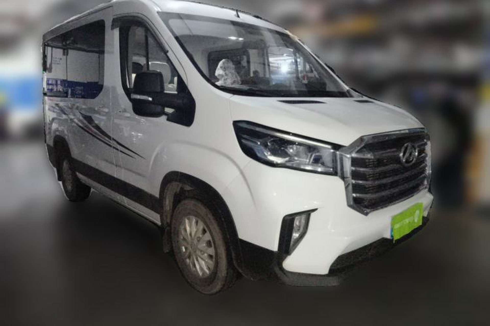 Used SAIC MAXUS Xintu V90  Front Right 45 Deg