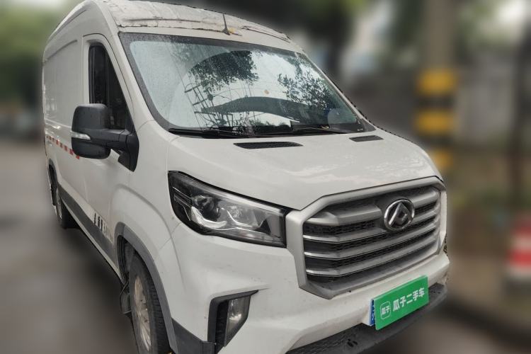 Used SAIC MAXUS Xintu V90 2022 2.0T Manual VAN Rear-Drive Long Wheelbase High Roof Single Rear Tire 3-Seater Front Right 45 Deg